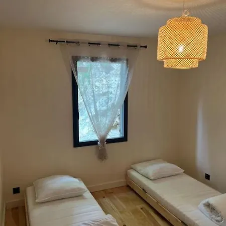 Holiday home Maison En Bois A